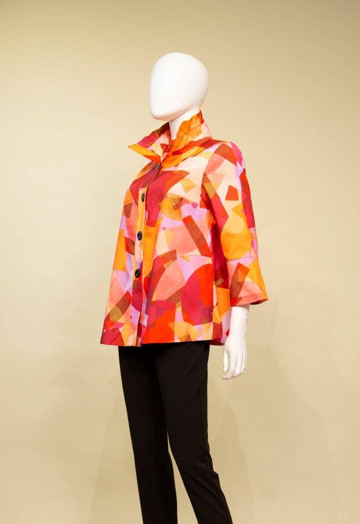 Print Jacket with Wired Collar