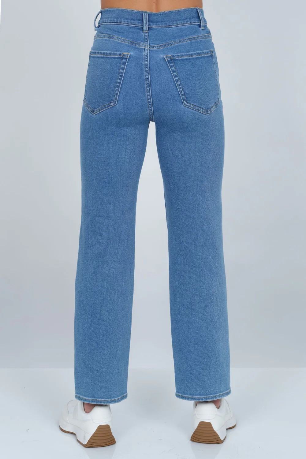 "Juno" Jeans - Relaxed Fit Straight Leg