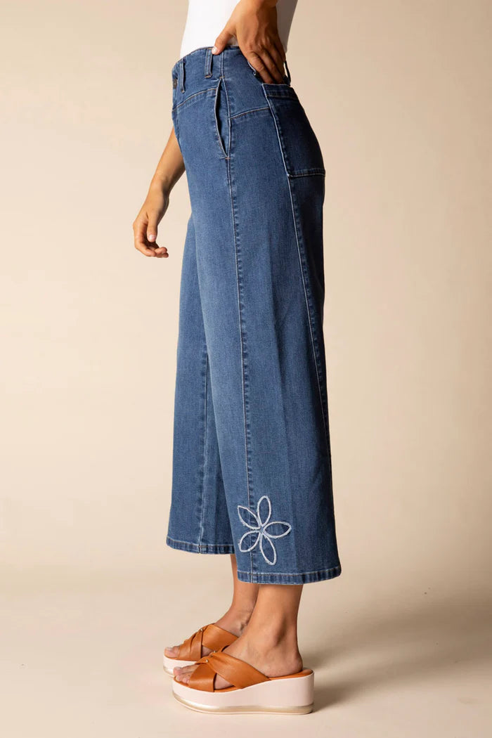 Tossed Floral Cropped Jean