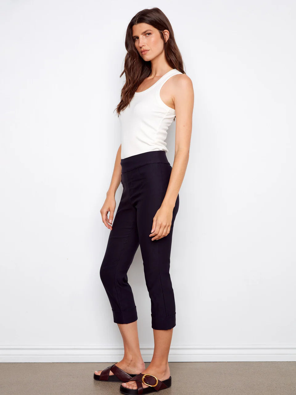 Stretch Pull-On Capri Pants