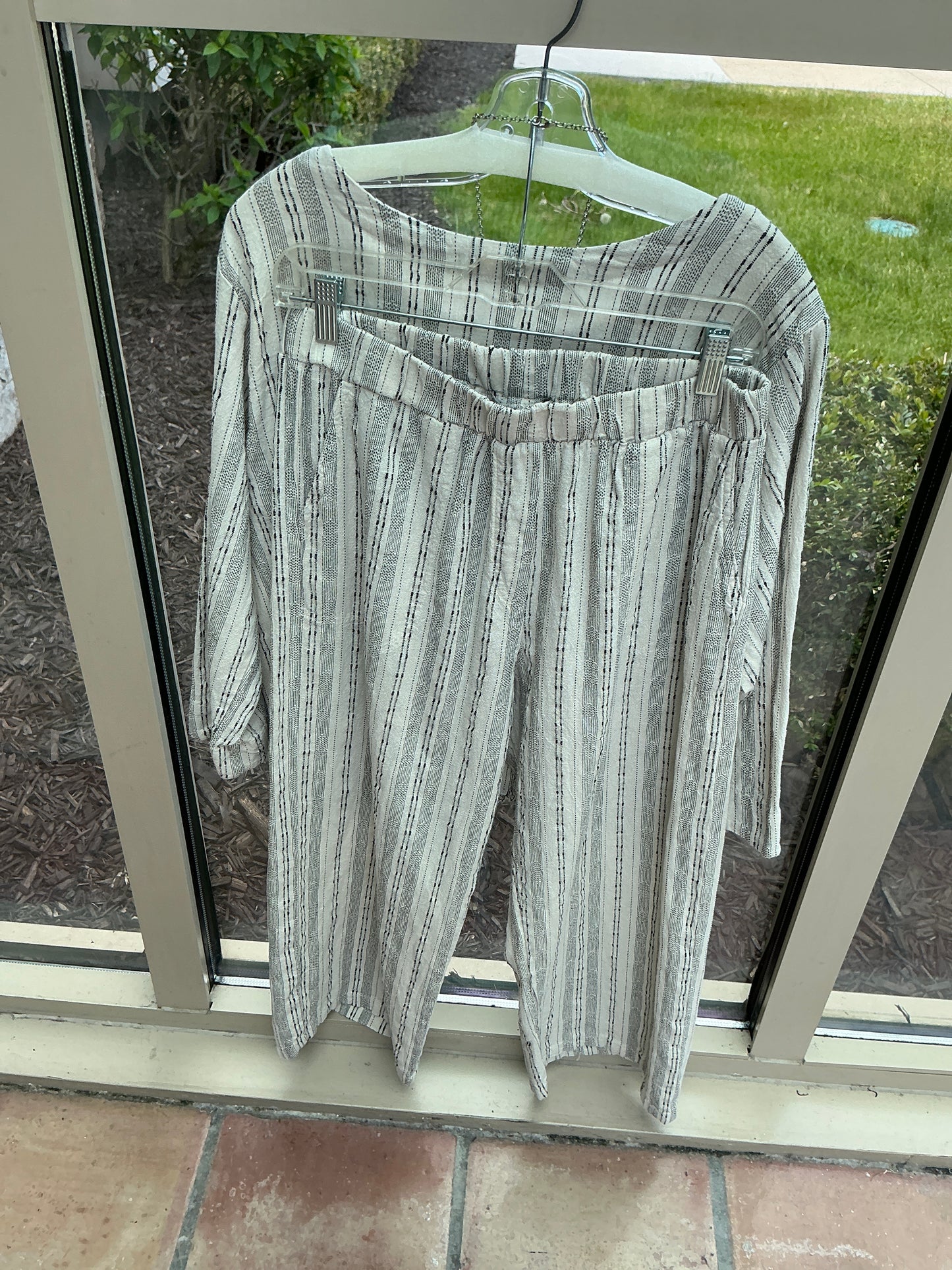 Pinstripe Easy Crop Pant