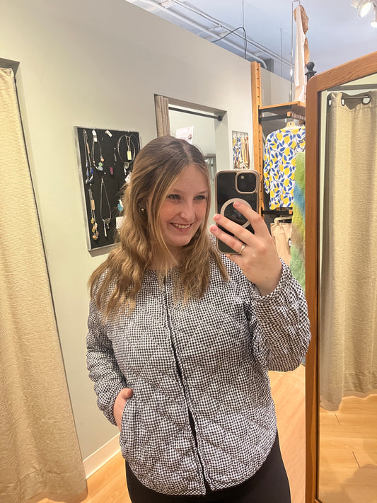 Bomber Jacket in Crinkle Check Quilt - Navy