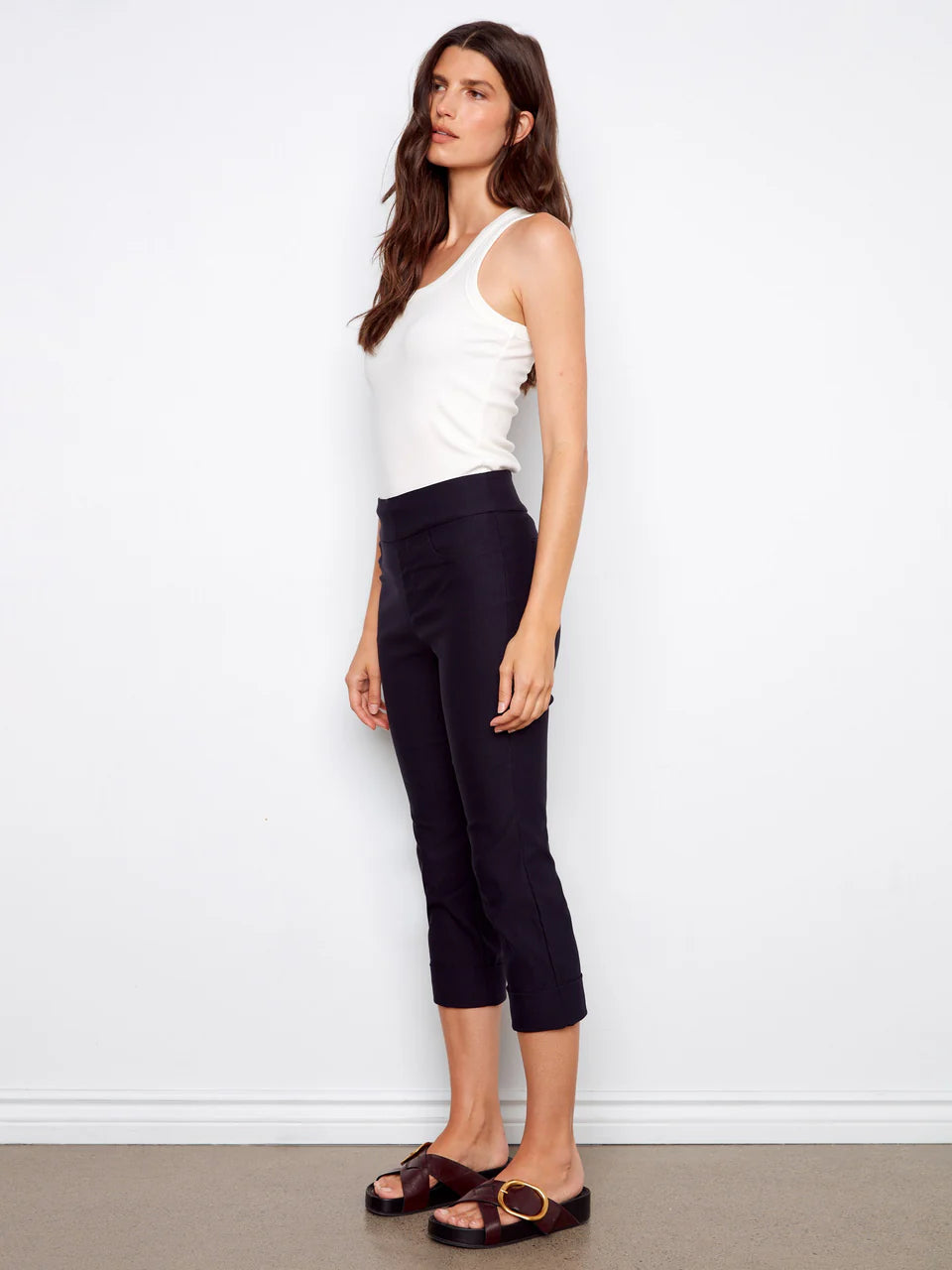 Stretch Pull-On Capri Pants