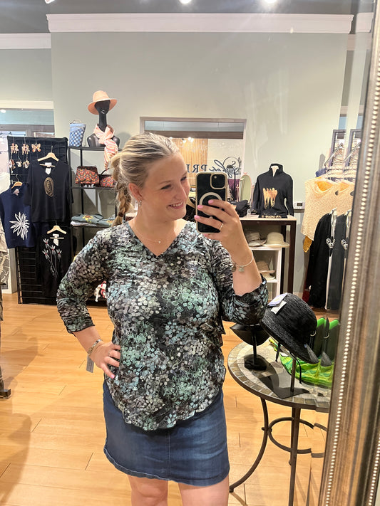 Dreamy Crinkle V-Neck Top