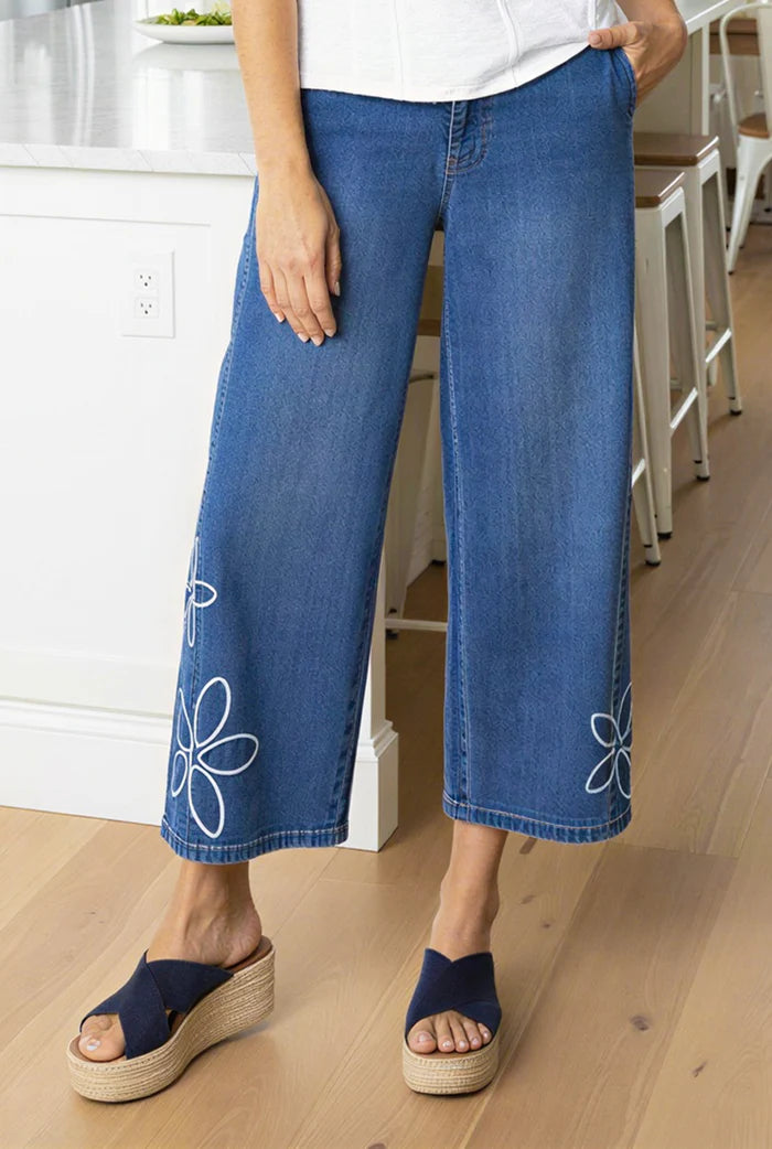 Tossed Floral Cropped Jean