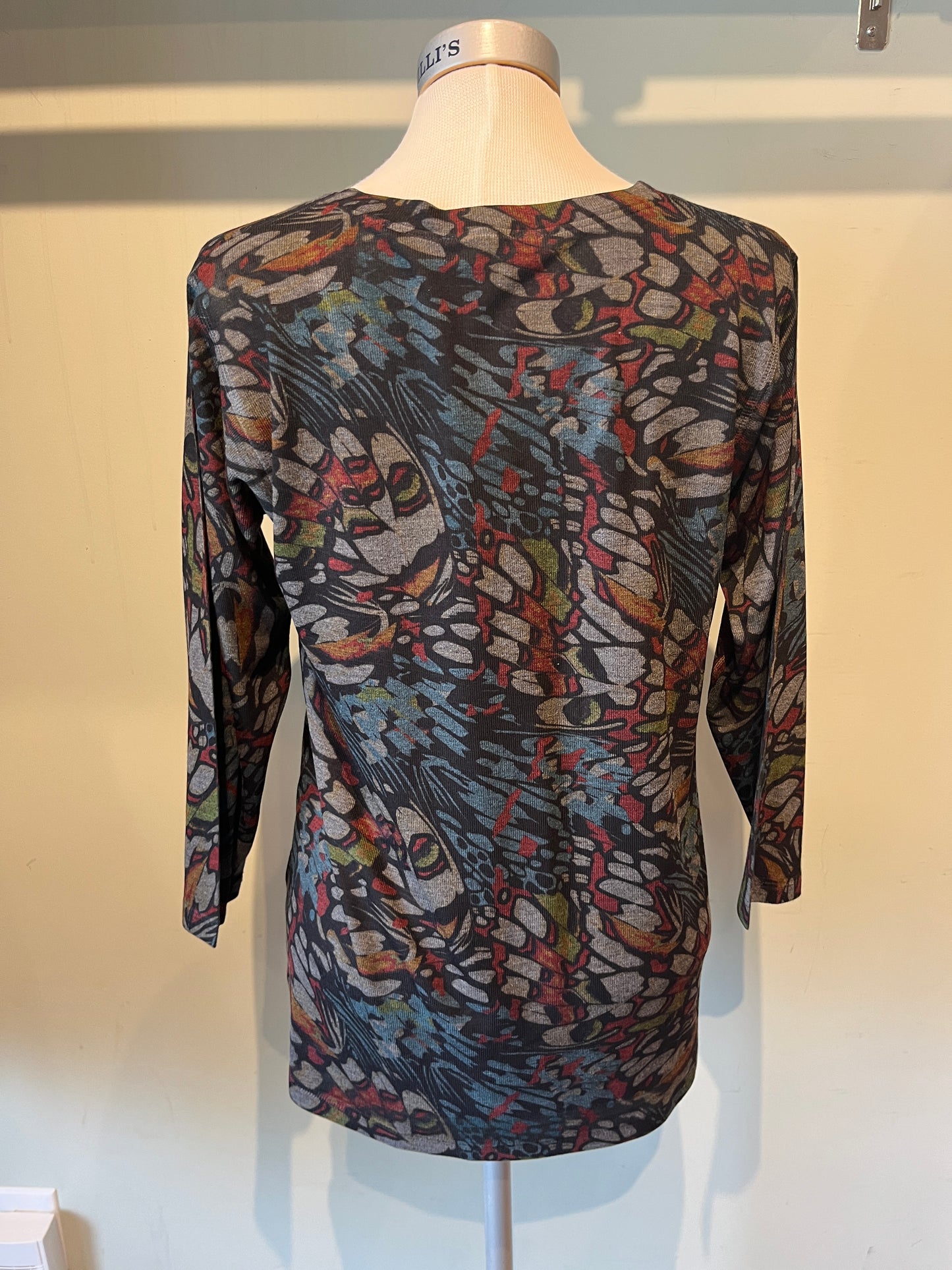 Printed Multi-Color V-Neck Hacci 3/4 sleeve