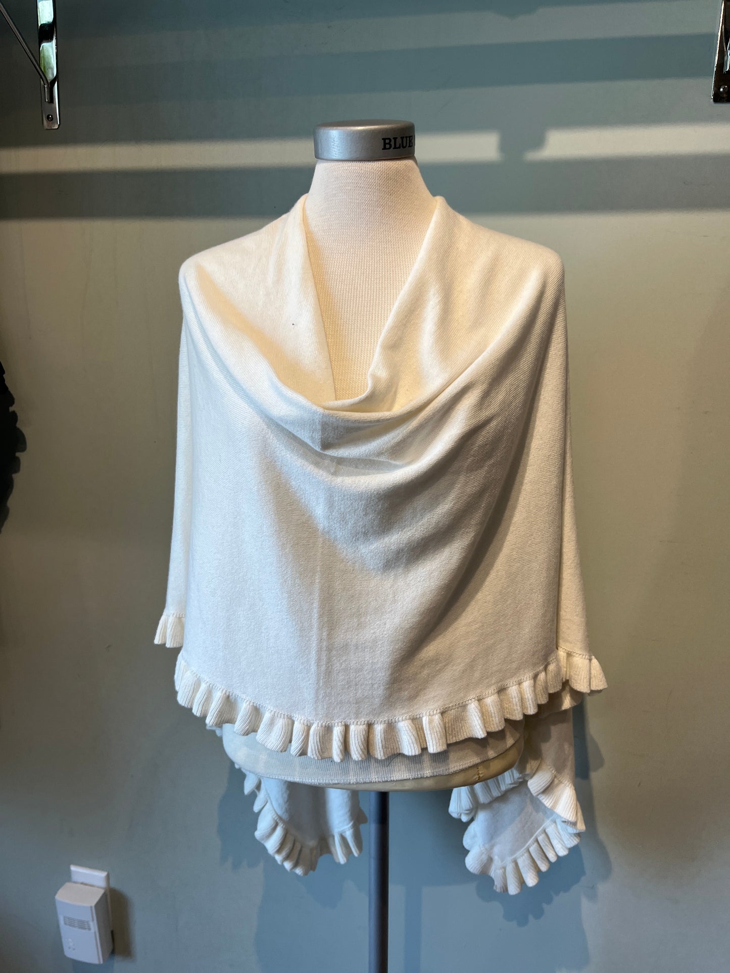 Cotton Cashmere Mini Ruffle Edge Topper