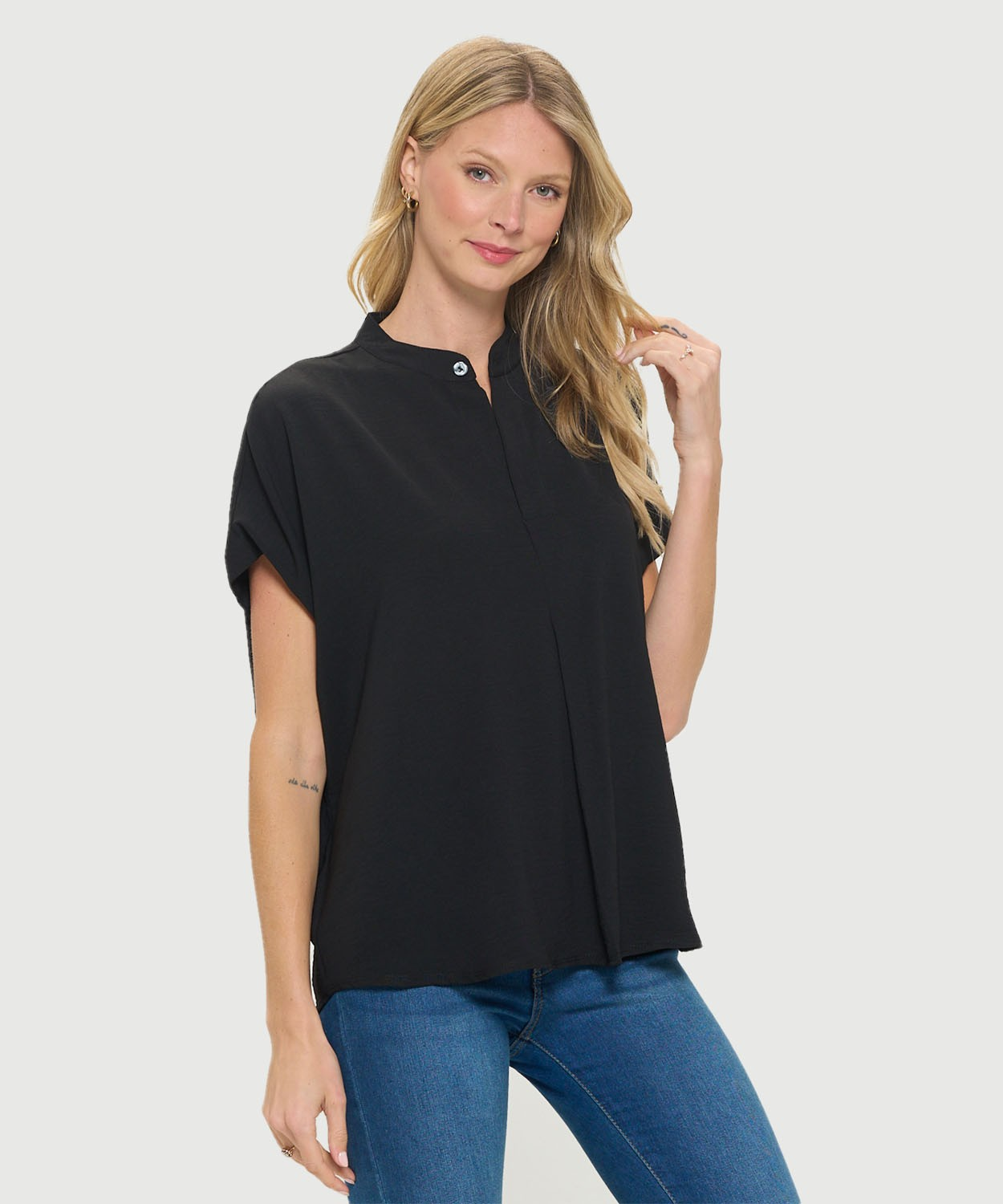Woven Short-Sleeve V Neck Collared Button Top